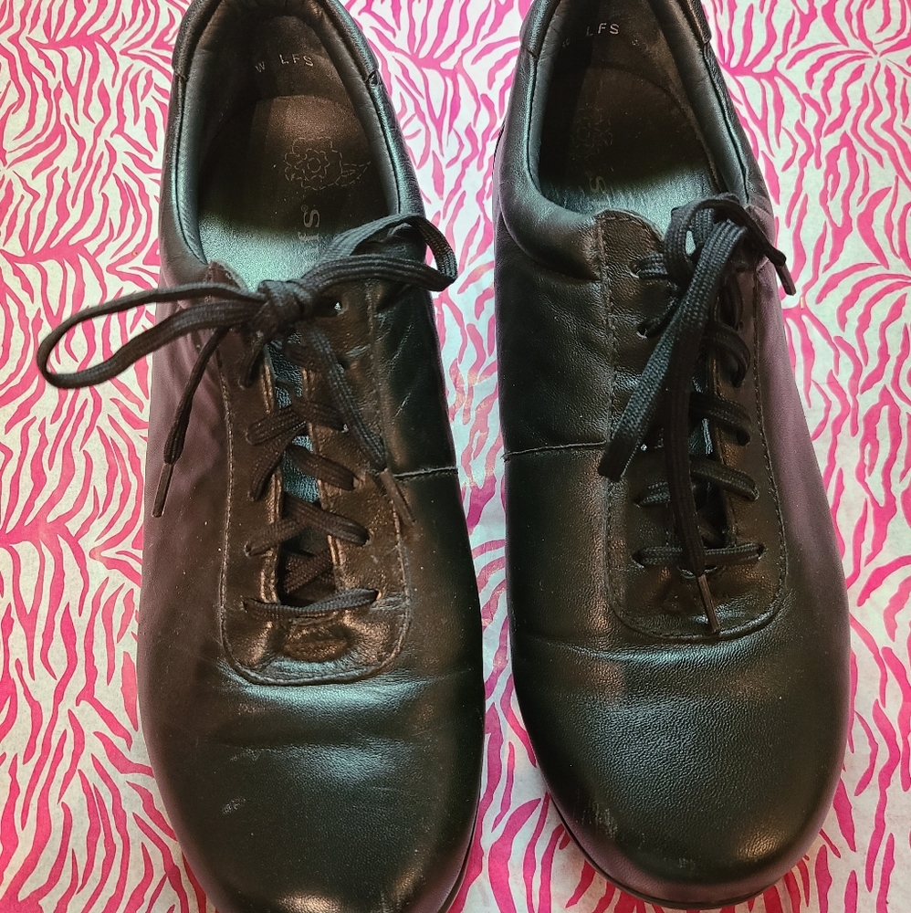Womens Leather Oxford